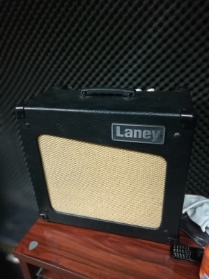 Laney Cub12