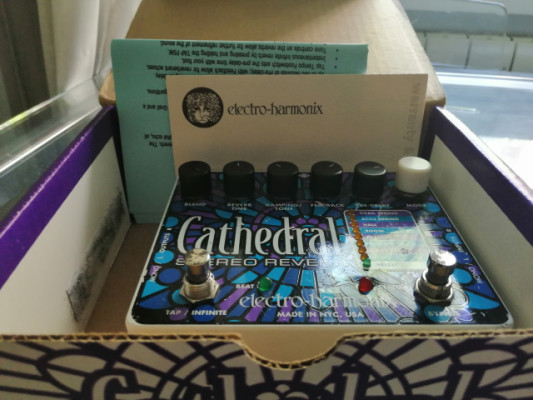 Cathedral Electro Harmonix (Stereo Reverb)