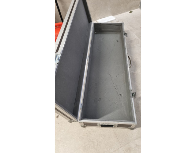 Flightcase para teclado o equipo con ruedas
