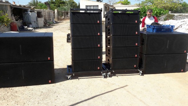 LINE ARRAY FANE SYSTEMS