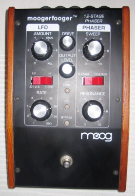 Moog MF-103 Stage Phaser (envío incluido)