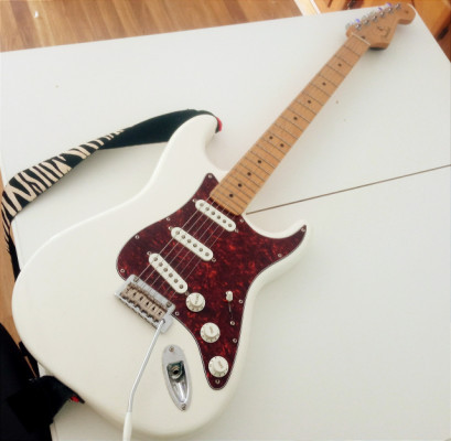 Fender stratocarter player series polar white NO CAMBIO