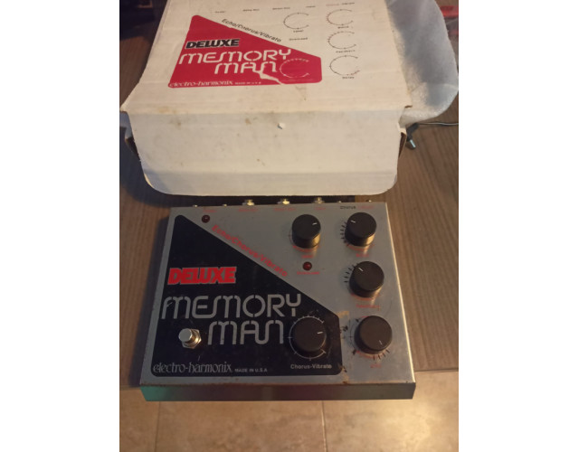 DELUXE MEMORY MAN DE ELECTRO-HARMONIX 1990s