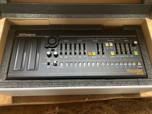 Vendo Roland vp 03