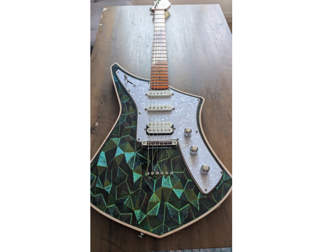 Cream Guitars Revolver Deluxe