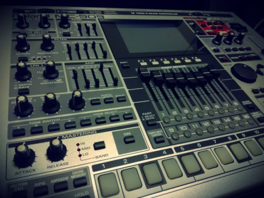 Roland MC909 256RAM como NUEVA