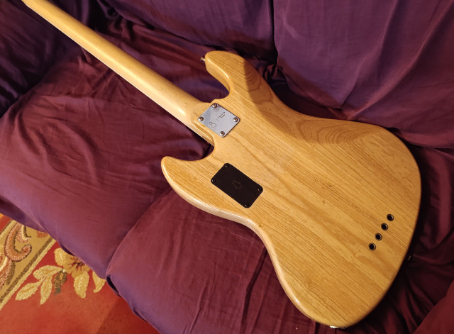 Sire Marcus Miller Swamp Ash natural