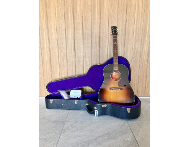 Gibson J45 1942 “Banner”