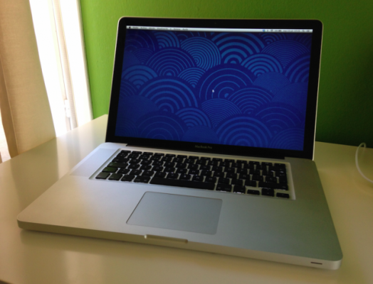 MacBook Pro 15" i5 / 8Gb / 120Gb SSD + 500Gb