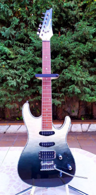 Guitarra eléctrica Ibanez SA360NQM