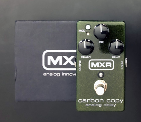 MXR M169 Carbon Copy Analog Delay (Reservado)