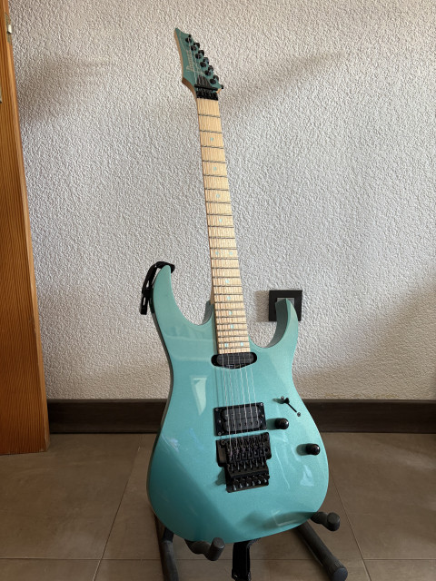 Ibanez RG 565 Emerald Green Genesis Collection