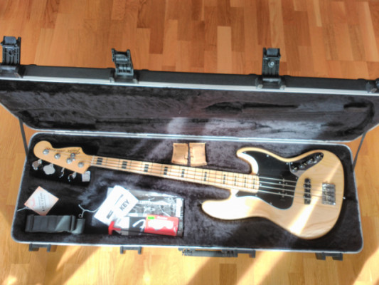 Fender Jazz Bass American Deluxe 4C Natural (2011): Última rebaja