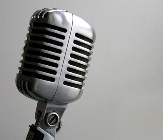 Busco cantante femenina para trabajo