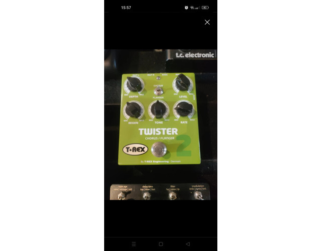 Pedal chorus t-rex twister
