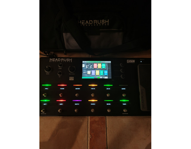 Multiefectos Headrush Pedalboard + funda