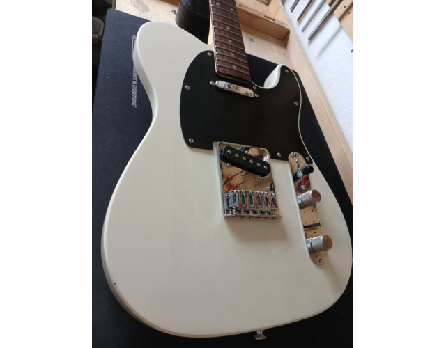 Fender Squier Telecaster Standard super vitaminada y mineralizada.