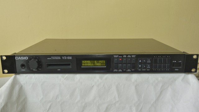 Casio VZ-8m + Tarjeta RC 100 Rom