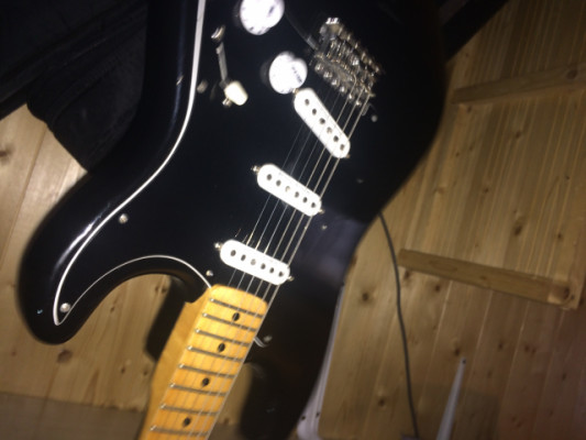 Stratocaster Yamaha de los 70 mejorada