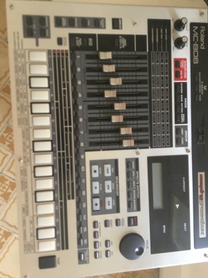 roland mc 808