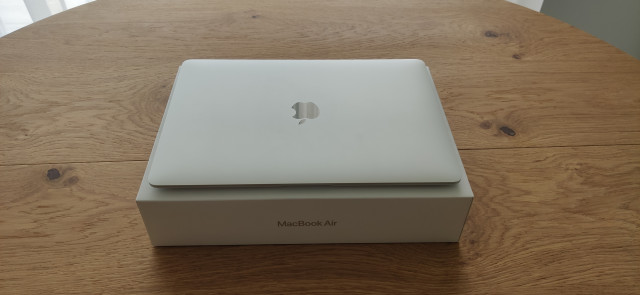 Macbook Air M1.