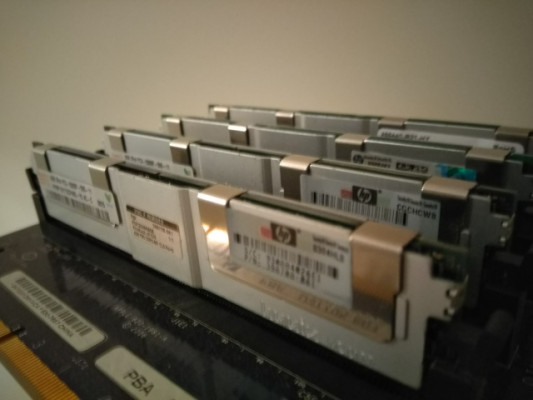32GB RAM (8x4GB) Mac Pro 1,1 / 2,1