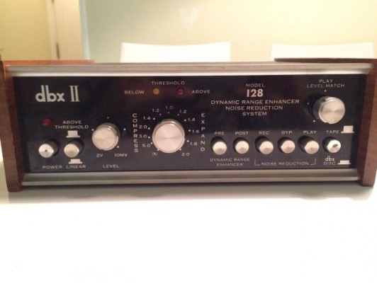 dbx II 128. Dynamic range enhancer noise redustion system