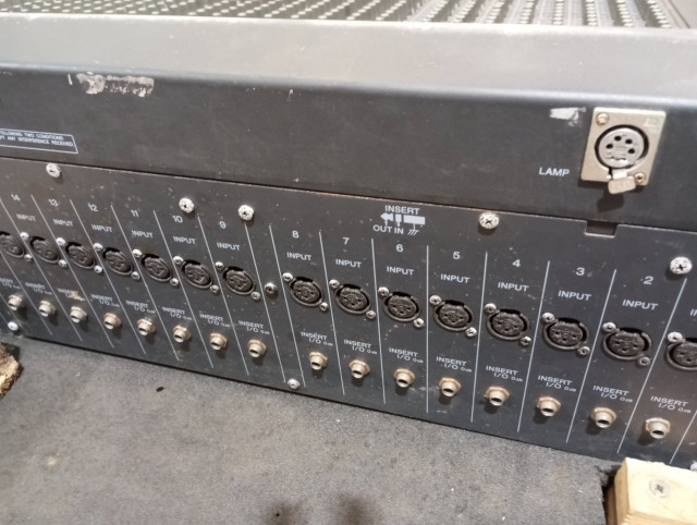 Yamaha p 2500