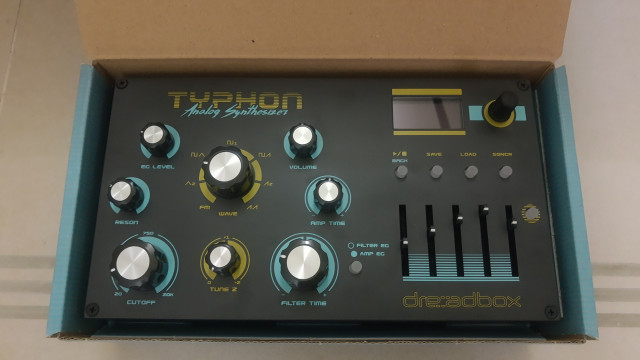 Dreadbox typhon