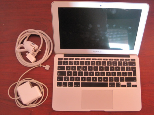 Macbook air 11" 2014 8Gb RAM