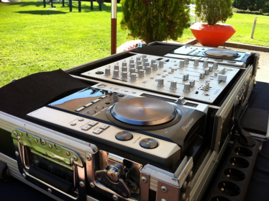 Maleta para CDJ'S y mesa