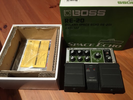 BOSS RE-20 Roland Space ECHO