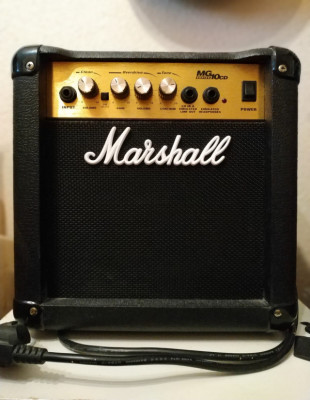 Marshall MG10 CD