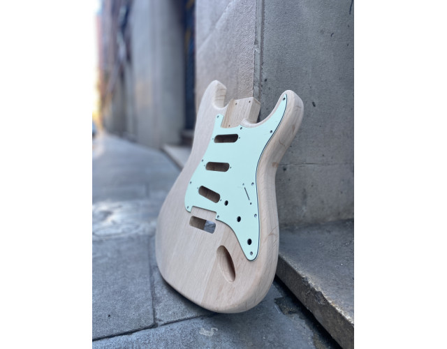 Cuerpo Stratocaster (Alder)