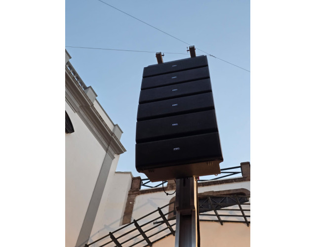 FBT Mitus 206LA sistema completo line array con subs y rigging