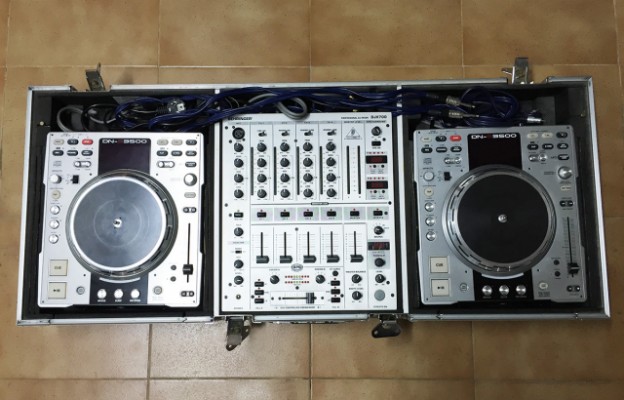Maleta DJ con dos reproductores y mesa mezclas OFERTÓN !!