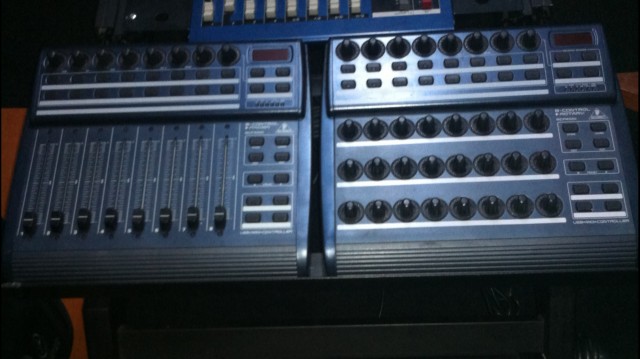 Vendo behringer bcf2000 y bcr2000