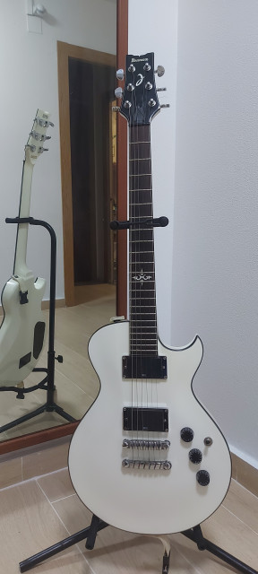 Ibanez ART120 Electric Guitar, White