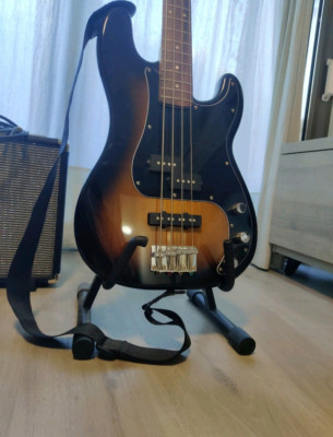 Squier Precission Bass
