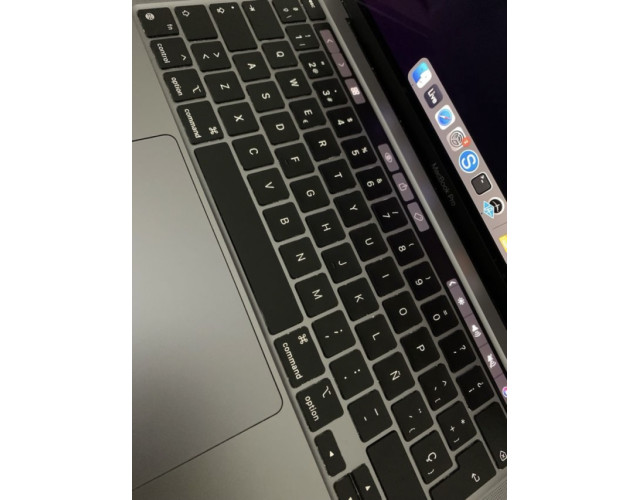 Macbook pro M2 13.3