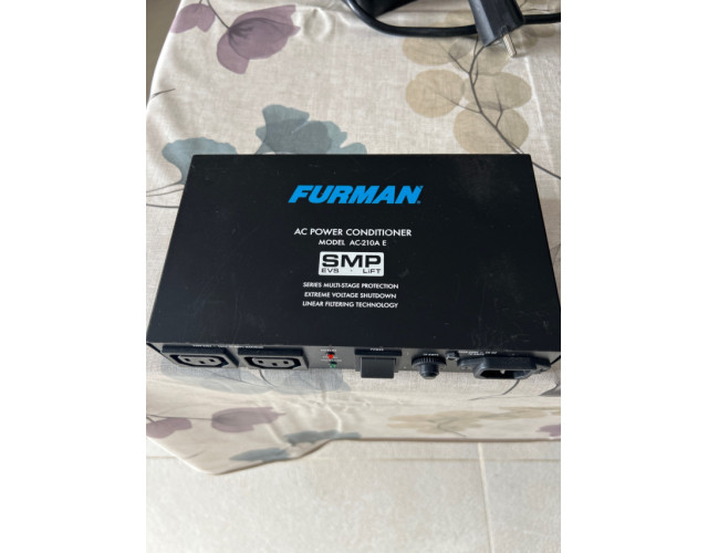 Acondicionador de corriente Furman