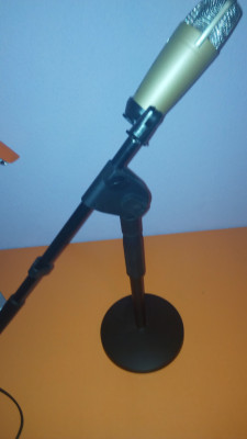 Micrófono estudio Behringer C-1 con soporte