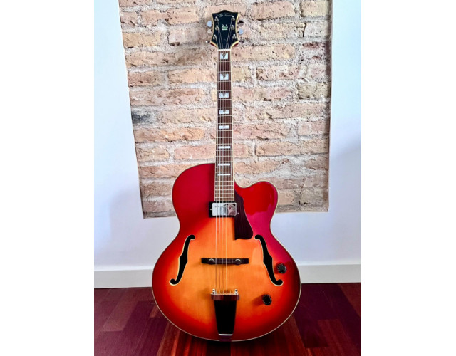 Guitarra Archtop Jay Turser