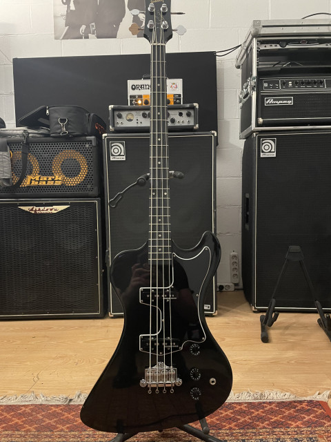 Gibson RD Bass Krist Novoselic