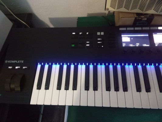 Vendo o Cambio teclado Komplete Kontrol MKII61