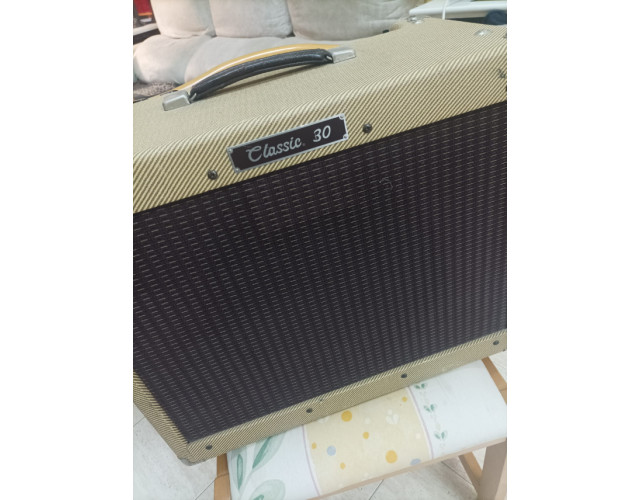 Amplificador Peavey Classic 30 usa