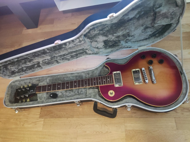 Gibson Les Paul "Studio Standard" de 1984 (modelo raro de ver)