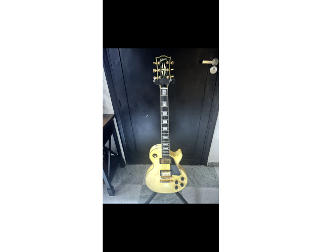 LES PAUL CUSTOM