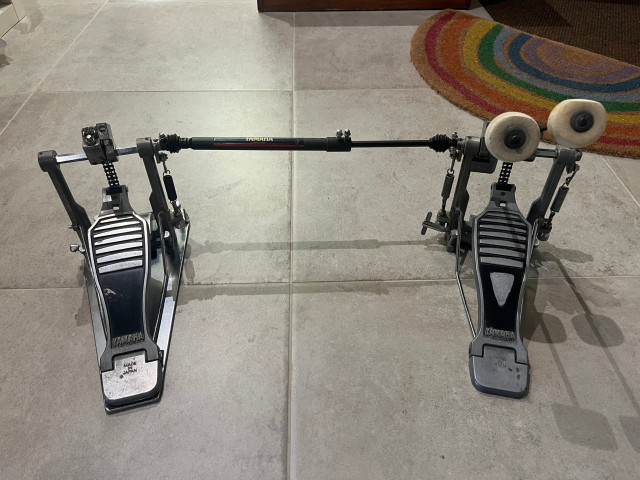 Doble pedal bombo yamaha