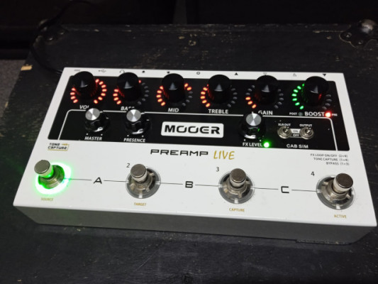 Mooer preamp live